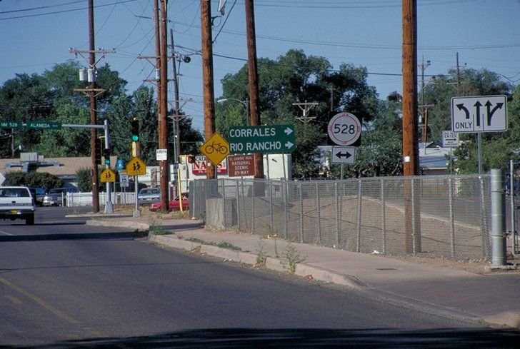 El Camino Real meets several different streets as it traverses the New Mexico landscape.