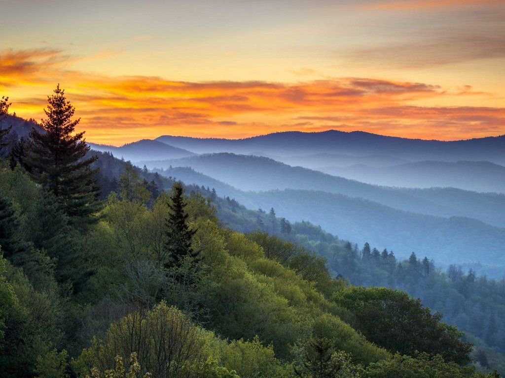 Sunset View toward the mountain ridge at Newfound Gap Overlook.