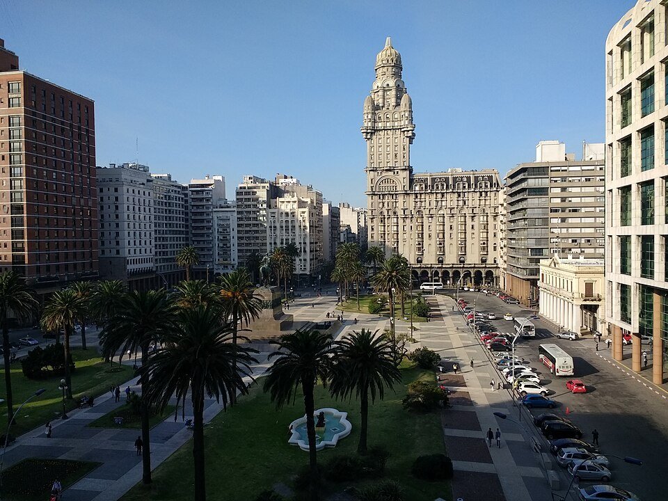 Montevideo’s riverfront and old city